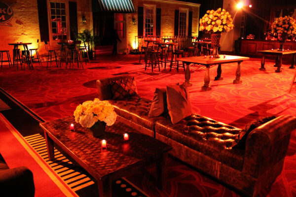 BIG SKY Night, Cloak Room